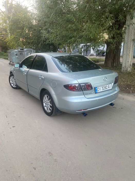 Легковий автомобіль MAZDA