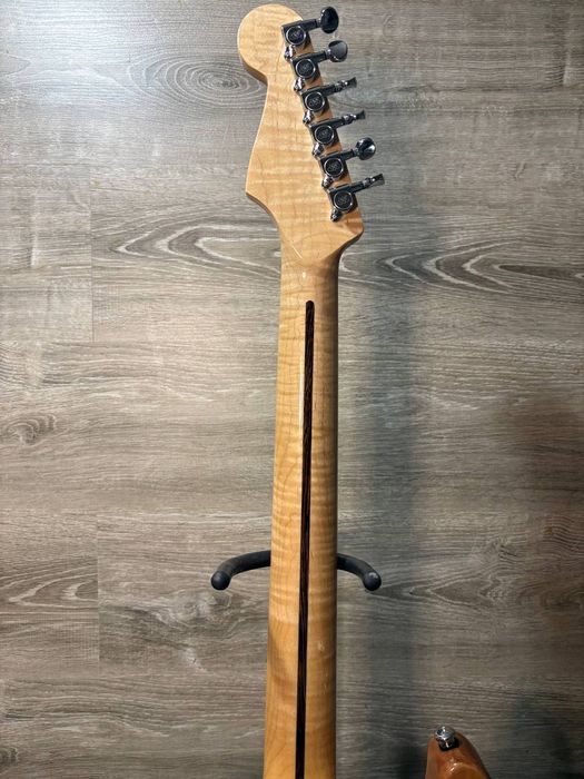 Майстрова електрогітара Fender Stratocaster SSS