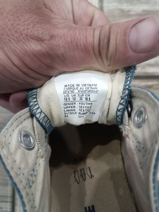 Продам Дитячі кеди