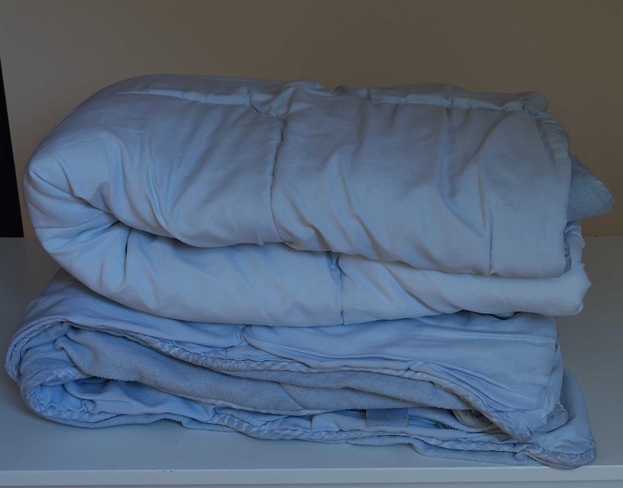 Kołdra całoroczna poliestrowa 200x165