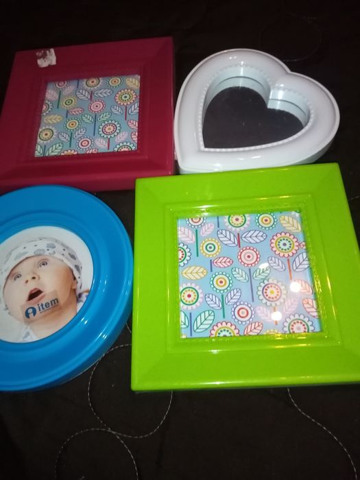 Moldura de plástico