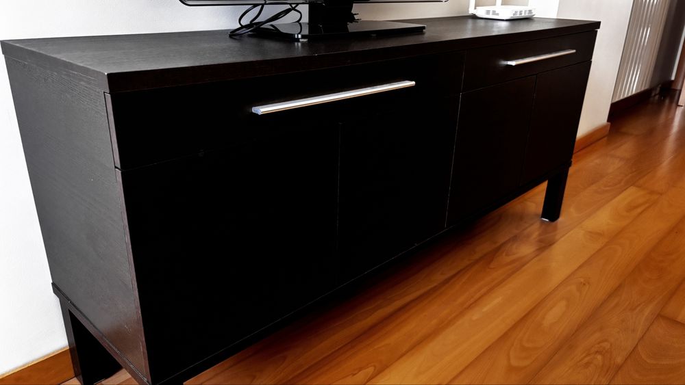 Movel TV castanho escuro NOVO
