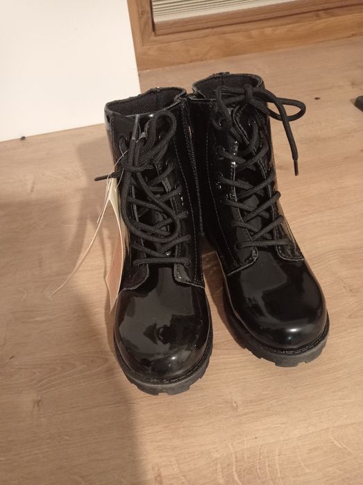 Buty 33 Botki lakierowane jesienne nowe