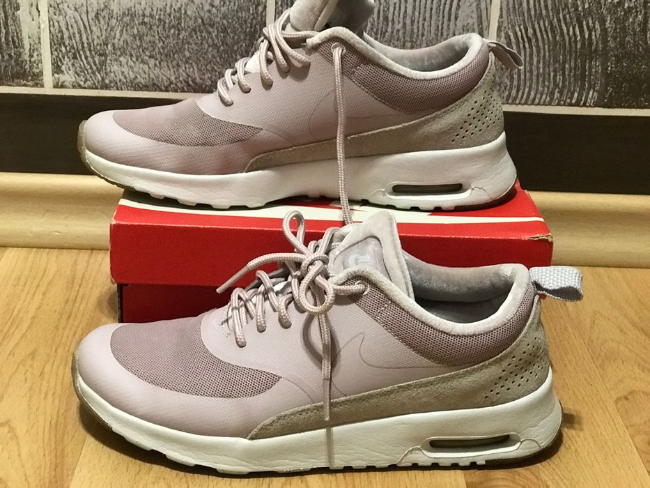Пудрові кросівки Nike Air Max оригінал кроссовки замшевые