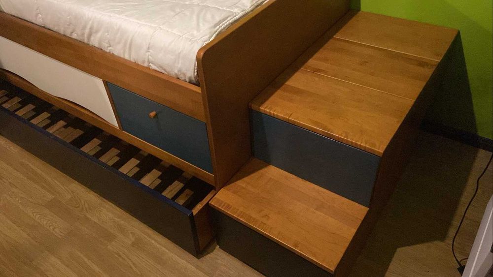 Cama Beliche Com Gavetas e 2 degraus /gavetas