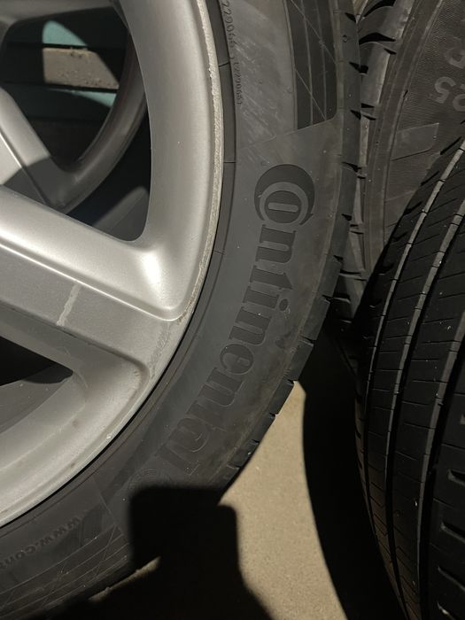 Продам з резиною диски Audi Q7