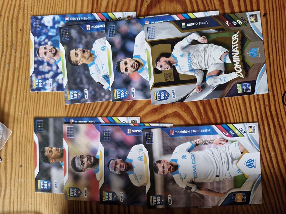 Sprzedam karty piłkarskie Adrenalyn 2026