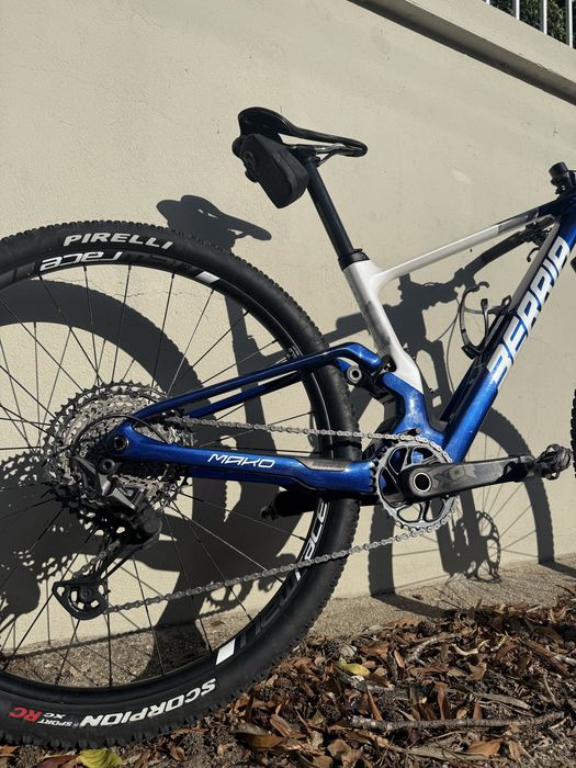Bicicleta BERRIA MAKO Full Carbono