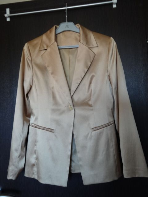 Nowa Marynarka złota rozmiar 38