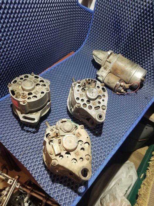 Генератор ВАЗ три штуки