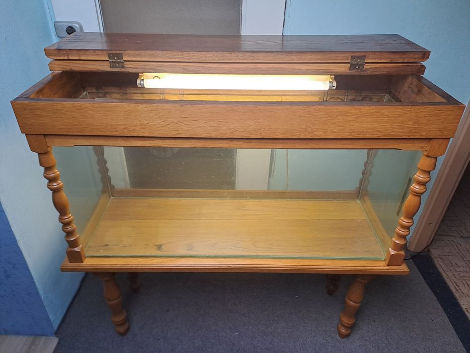 Akwarium 120l z filtrem i dębowym stolikiem