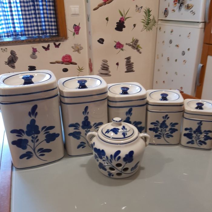 Venda de lote de peças de louça de Viana como novas.