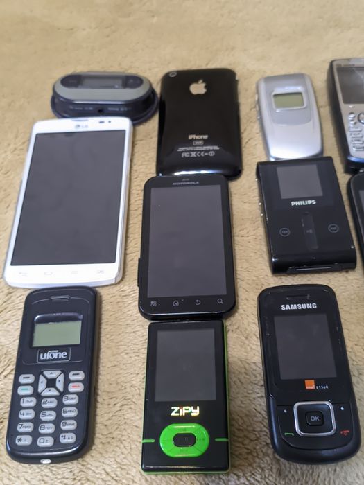 Лот смартфонов телефонов за все apple Nokia Samsung Philips lg Motorol