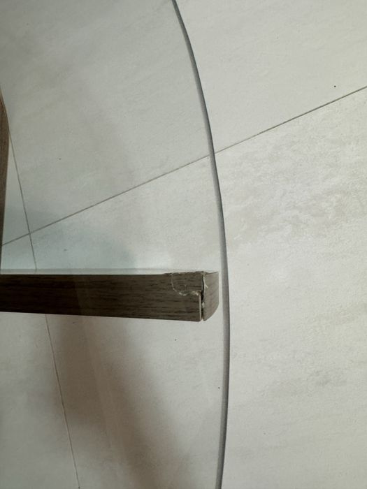 Orzechowy stolik kawowy Lily