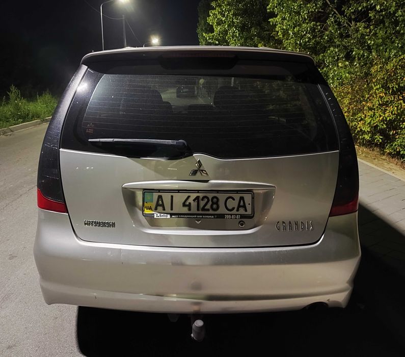 Mitsubishi Grandis Рестайл 2008