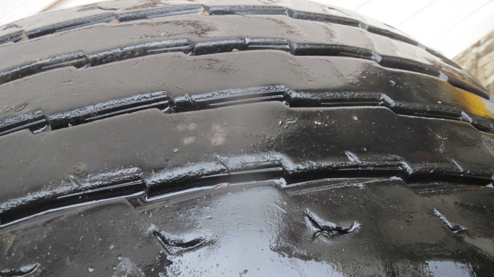 дитячий КАМА 385\65\22.5 б.у резина колесо