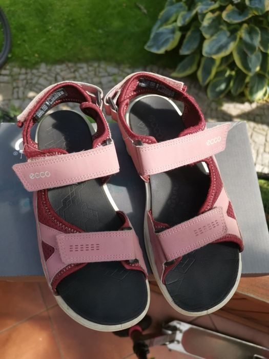 Sandały ecco biom dla dziewczynki 37