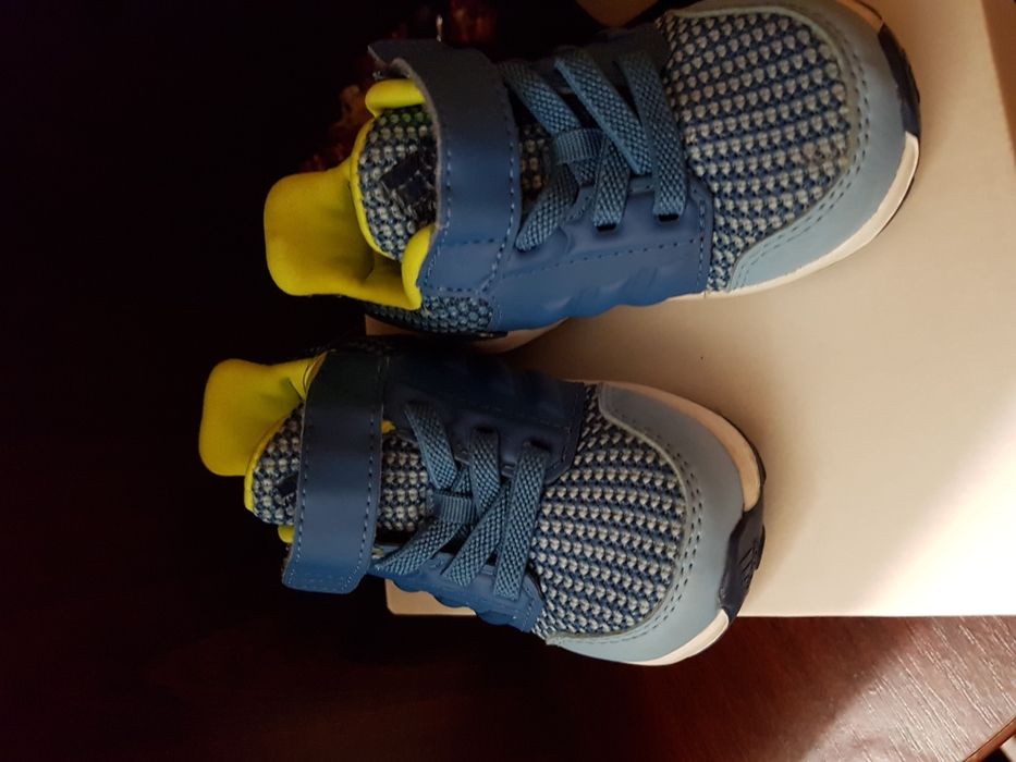 кросівки на хлопчика кроссовки Adidas для мальчика Новые 19 размер стелька 11,5 см 12 см