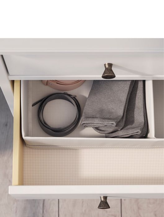 Cómoda IDANÄS IKEA com 4 gavetas