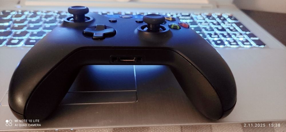 Pad Xbox one oryginalny, 100% sprawny