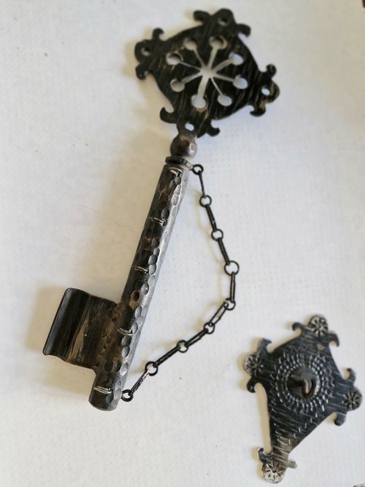 Stary piękny wieszak klucz rękodzieło
