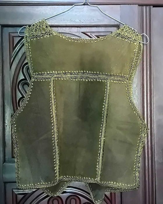Colete Vintage em Pele de Porco – Trabalho Artesanal