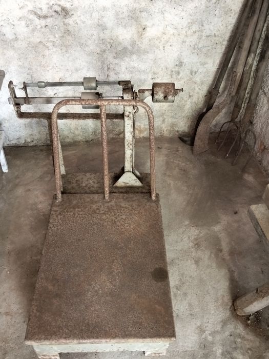 Balança antiga de chão