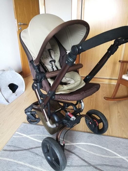 Carro bebe Jané castanho/beje