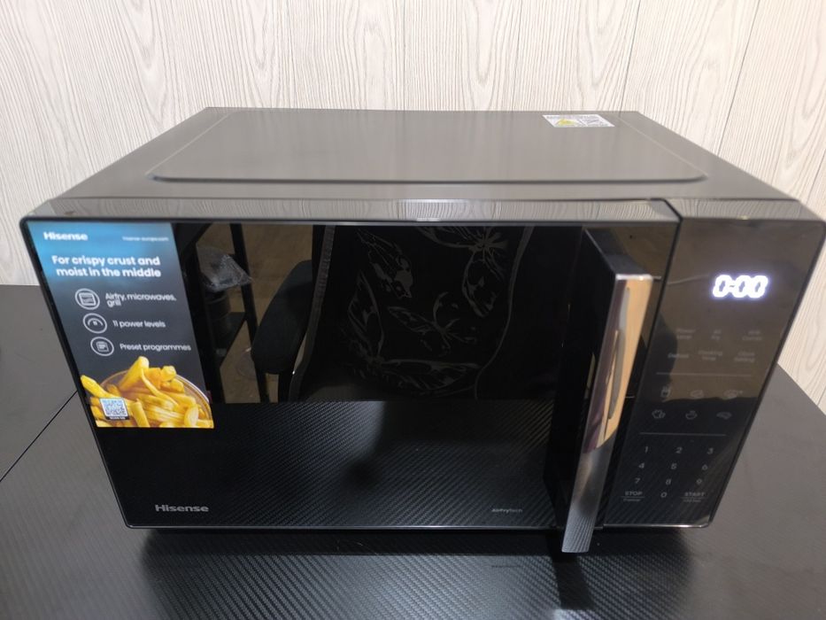 Hisense H23MOBS5HC kuchenka mikrofalowa, 23 l, 900 W, AirFry/4 w 1