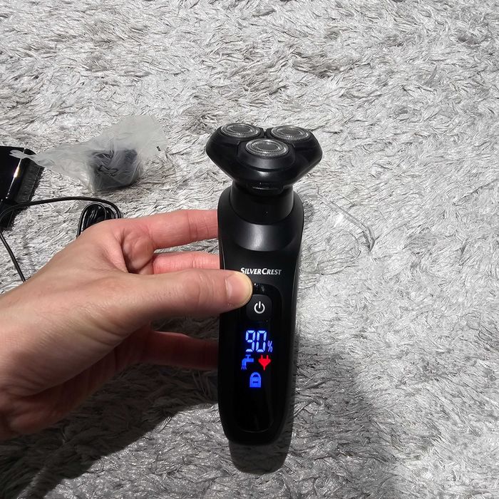 Máquina de Barbear 3 cabeças + extras