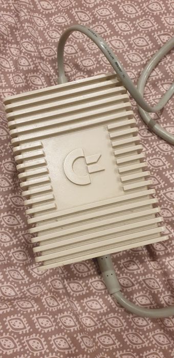 Zasilacz konsola commodore C-64