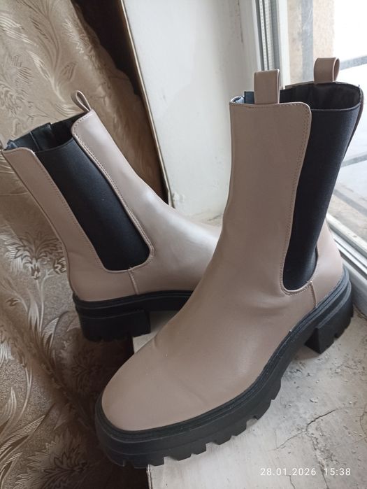 Ботинки женские бежевые классные