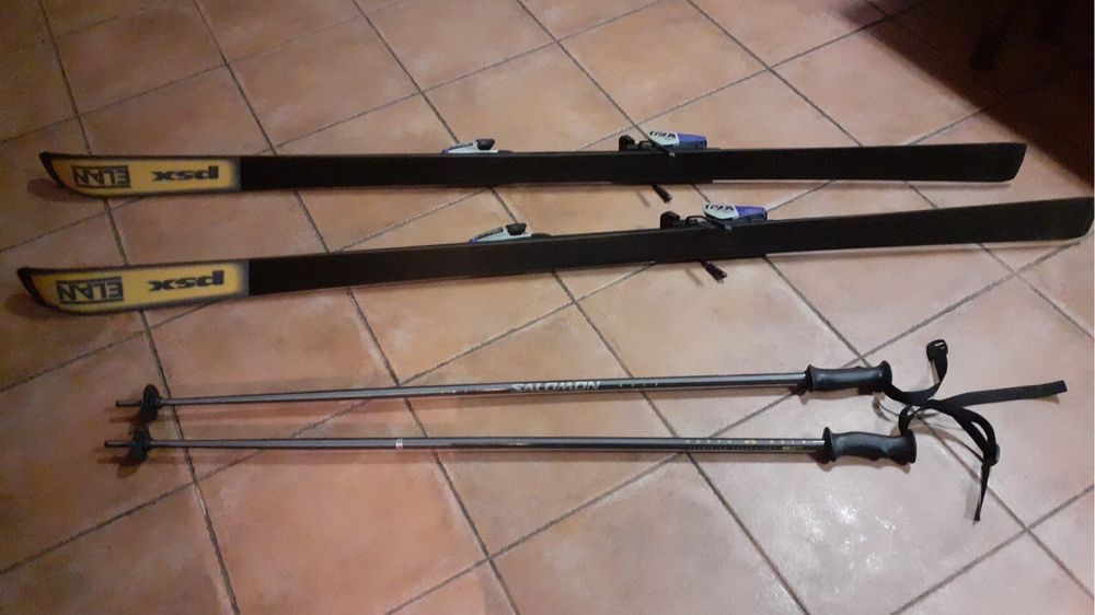 Skis Elan + bastões