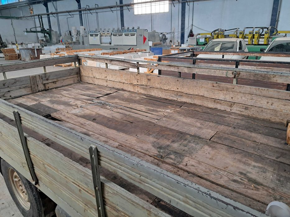 Ligeiro de mercadorias Nissan Cabstar