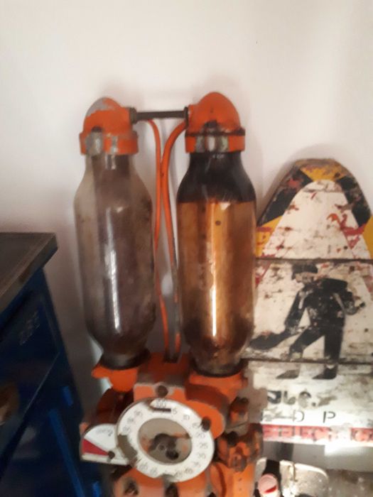 Bomba de Gasolina muito antiga - 1930