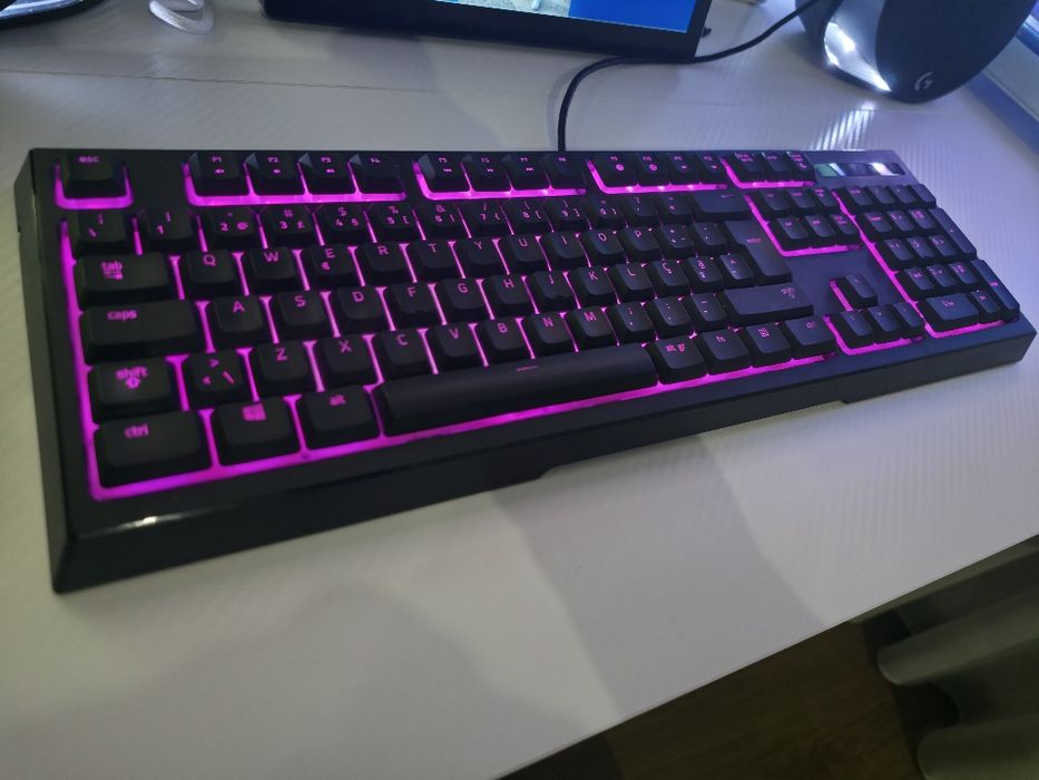 Teclado Gaming Razer Ornata Chroma