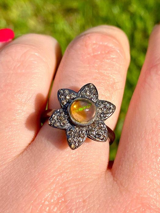 Srebrny pierścionek z naturalnym Ognistym Opalem i Diamentami!!!