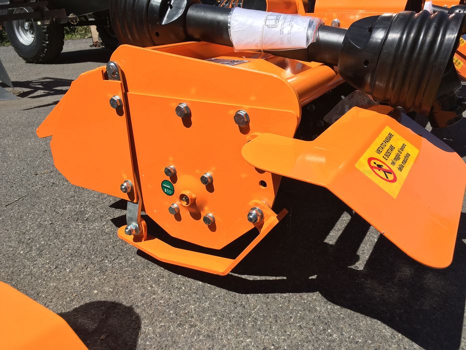 DFL-115 – Fresa Agrícola 1.15m p/ Tratores 14 a 35 CV (Cardã incluído)
