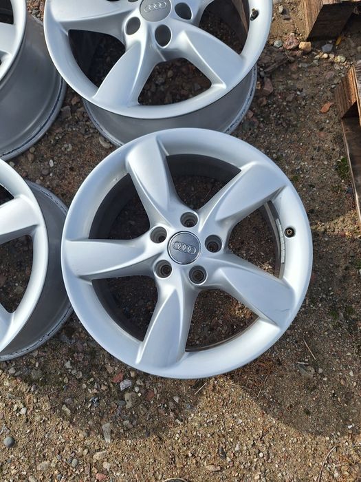 Alufelgi Audi A6 C7 A4 B9 B8 Q5 17 cali