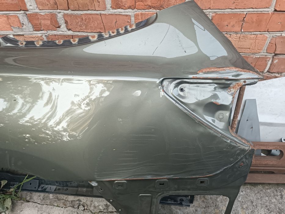 Крило Subaru outback