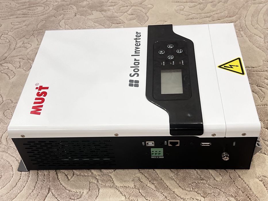 Гібридний сонячний інвертор Must  3.2 кВт / 24в / МРРТ 60А