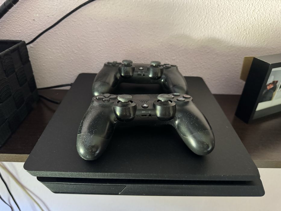 Vendo playstation 4 slim