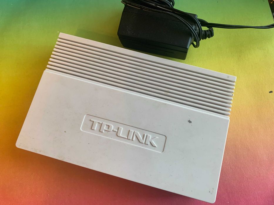 TP-LINK ADSL2+модем роутер