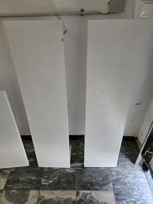Várias Prateleiras Ikea BERGSHULT