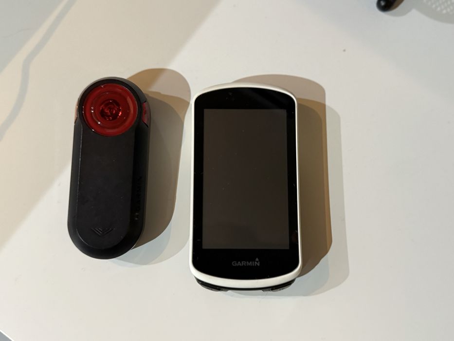 Garmin EDGE 1030 i Garmin varia rtl 515