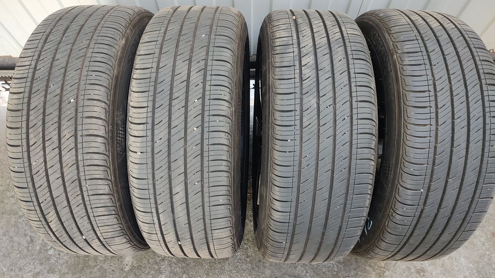 Всесезонна гума Kumho Solus TA 31 215/50 R18