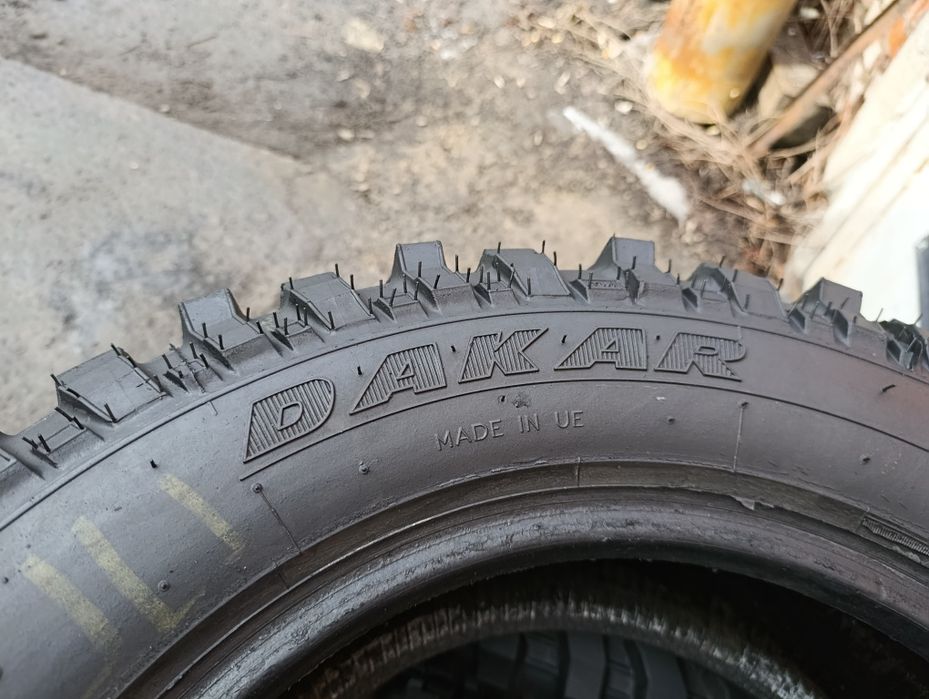 Продам комплект шин 235/70-16