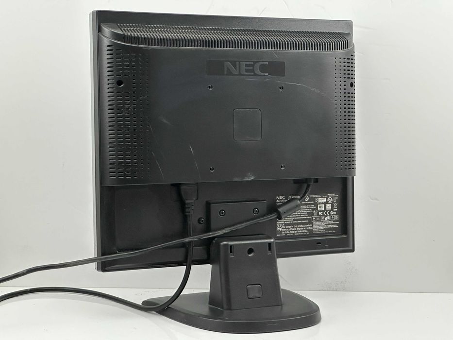 Legendarna Trwałość Monitor NEC MultiSync LCD73V Dla Ochroniarza