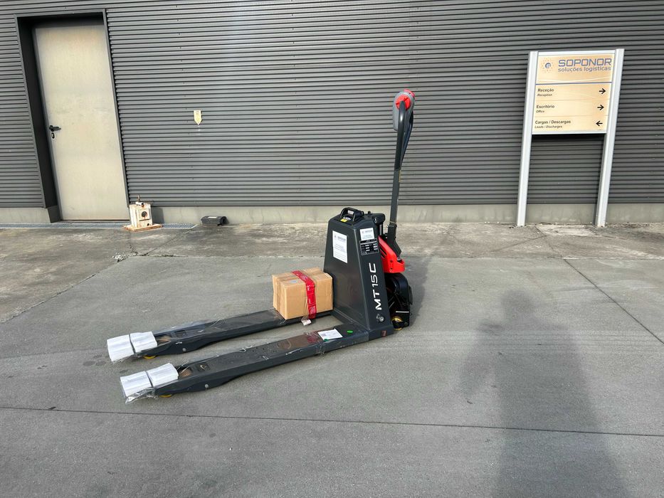 Porta Paletes Elétrico NOVO Linde MT15C