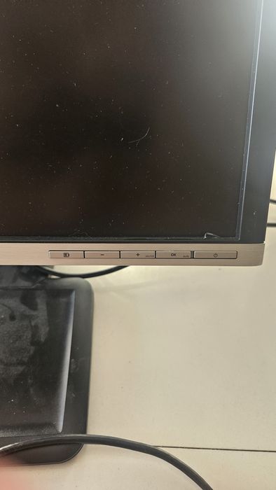 Монітор hp хороший робочий